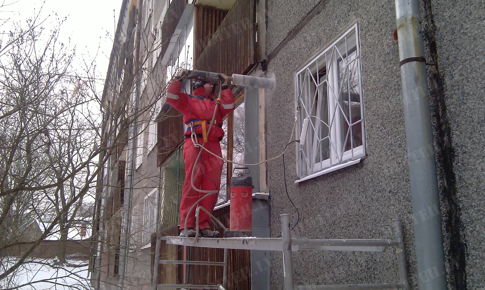 Caurumu urbšana kondicionierim