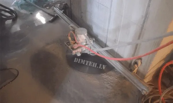Dimanta griešana betonā ar zāģēšanas iekārtu