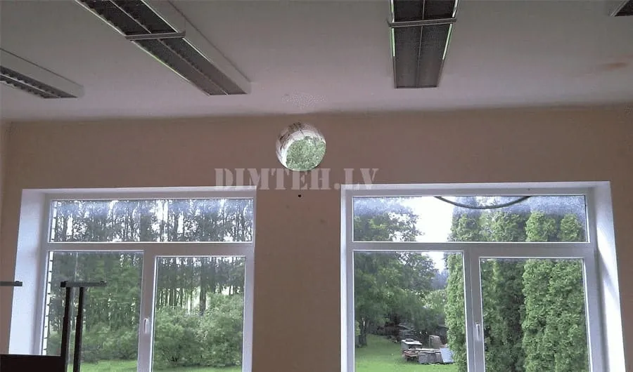 Ventilācijas caurums pārsegumā